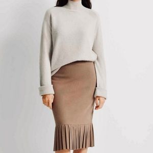 Club Monaco slim knit pleat hem pencil skirt M